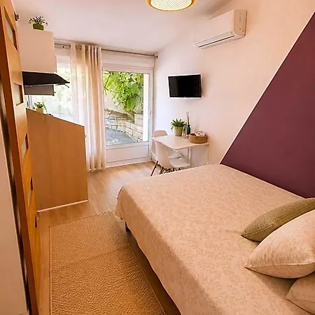 Le Nid - Independant Et Climatise Avec Entree Privee Centre - Proche Montpellier Oda ve Kahvaltı 3*