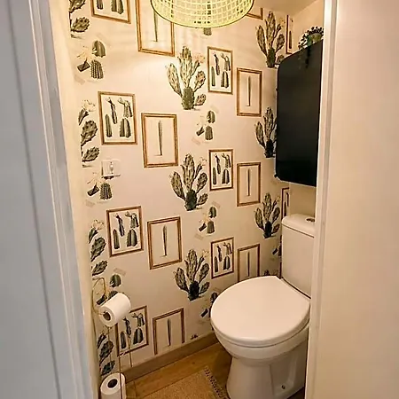 Oda ve Kahvaltı Le Nid - Independant Et Climatise Avec Entree Privee Centre - Proche Montpellier 3*